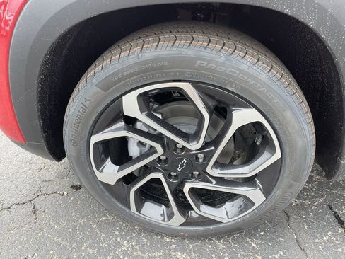 New 2026 Chevrolet Trax RS w/ Sunroof Package FWD image 10