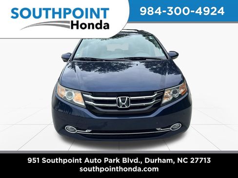 Used 2016 Honda Odyssey Touring image 2