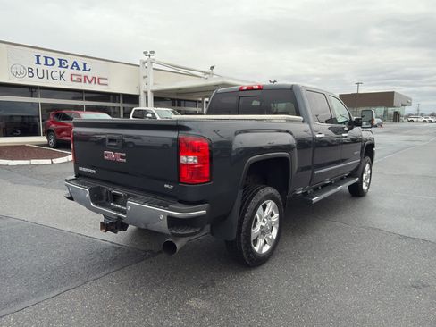 Used 2019 GMC Sierra 2500 SLT w/ Duramax Plus Package image 9