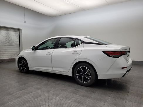Used 2024 Nissan Sentra SV image 3