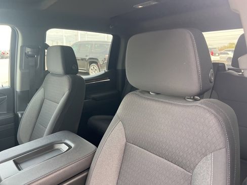 Used 2025 Chevrolet Silverado 1500 LT image 13