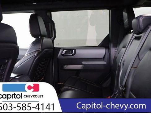 Used 2021 Ford Bronco Badlands image 31