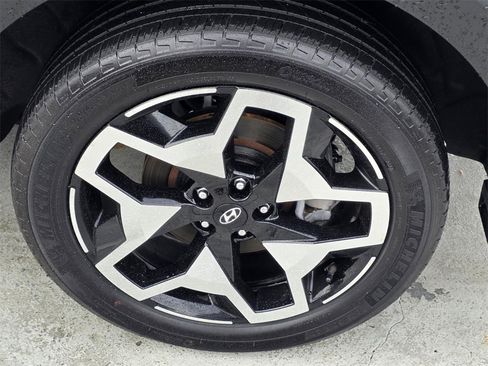 Used 2022 Hyundai Santa Cruz Limited image 43