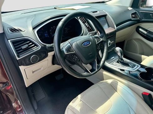 Used 2017 Ford Edge Titanium w/ Equipment Group 301A FWD image 10