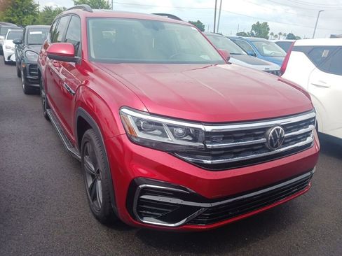 Used 2021 Volkswagen Atlas SE FWD image 2