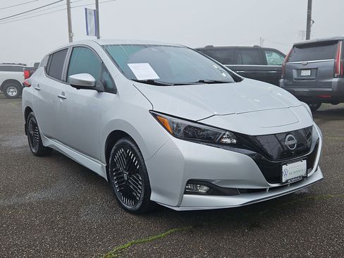 Used 2023 Nissan Leaf SV Plus image 7