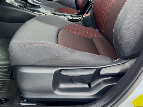 Used 2025 Toyota Corolla SE w/ SE Premium Package FWD image 19