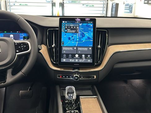 New 2026 Volvo XC60 T8 Plus w/ Climate Package AWD/4WD image 11