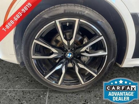Used 2022 BMW X7 xDrive40i w/ M Sport Package AWD/4WD image 25