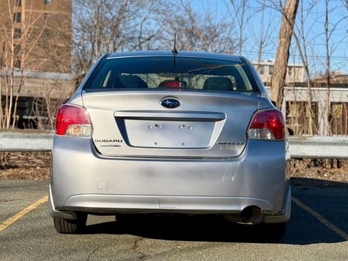 Used 2013 Subaru Impreza 2.0i image 4