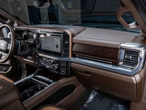 Used 2025 Ford F250 King Ranch w/ Tremor Off-Road Package image 17