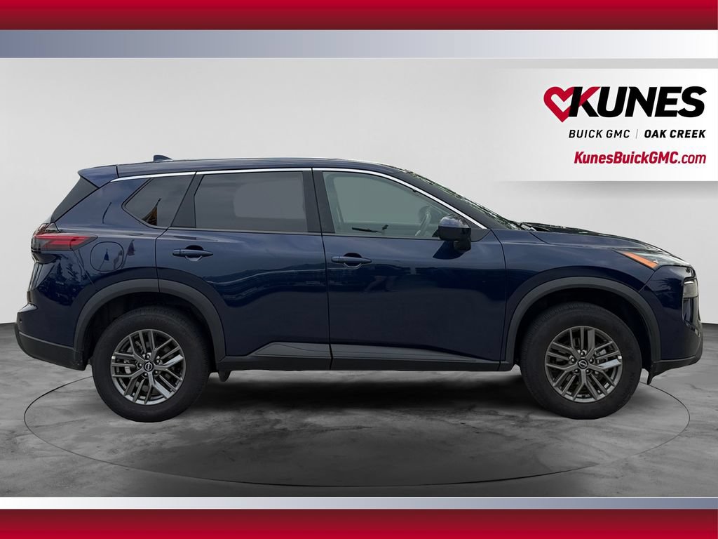 Used 2026 Nissan Rogue SV AWD/4WD image 12