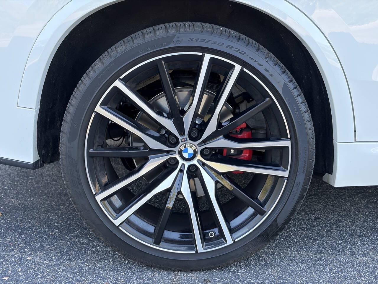 Used 2024 BMW X5 sDrive40i w/ M Sport Package RWD image 10