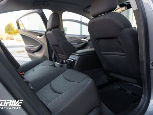 Used 2018 Chevrolet Volt LT image 16