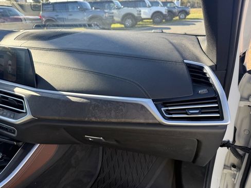 Used 2023 BMW X5 xDrive45e w/ Executive Package image 36