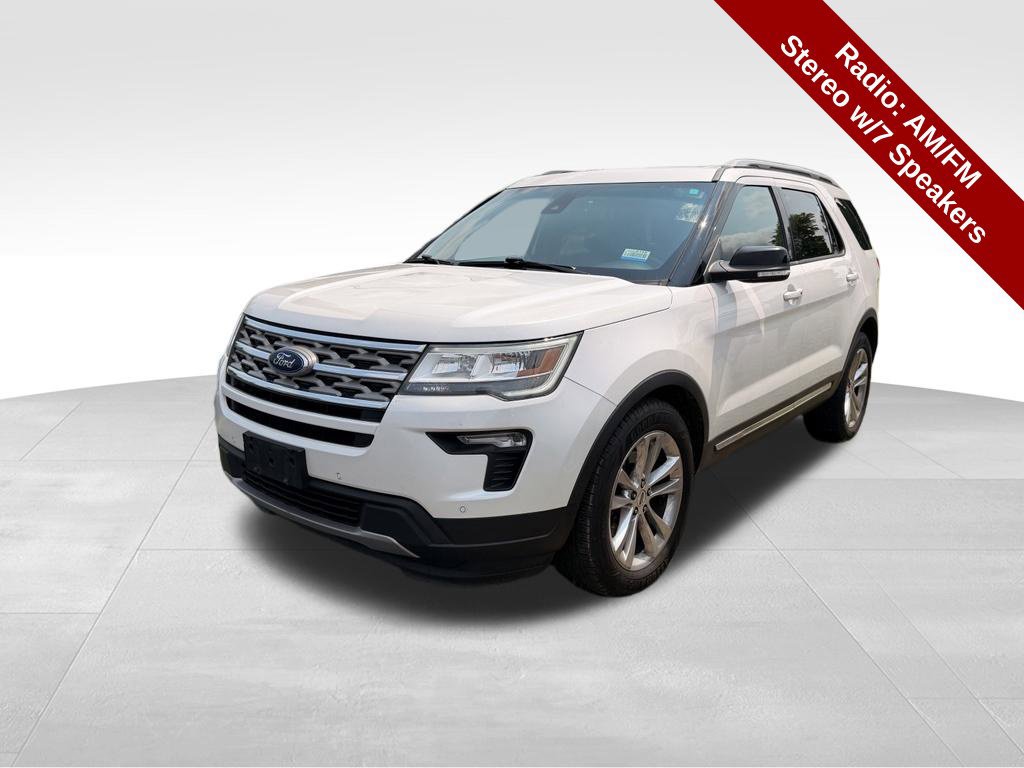 Used 2018 Ford Explorer XLT w/ Equipment Group 202A AWD/4WD image 33