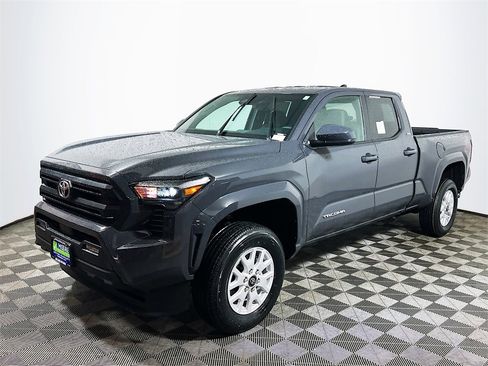 New 2026 Toyota Tacoma SR5 image 4