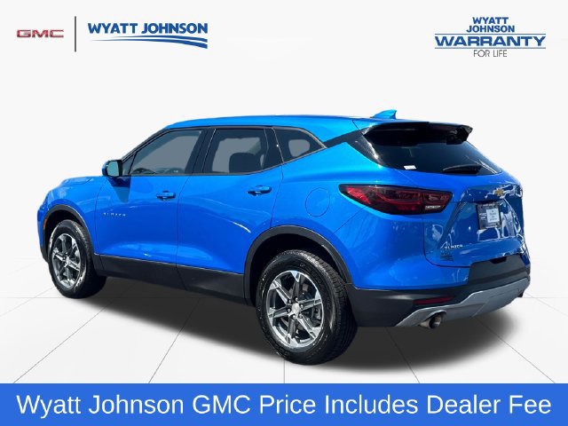 Used 2025 Chevrolet Blazer LT FWD image 3