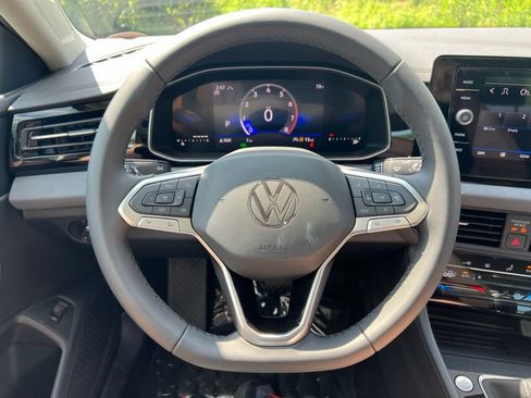 New 2026 Volkswagen Jetta SE FWD image 15