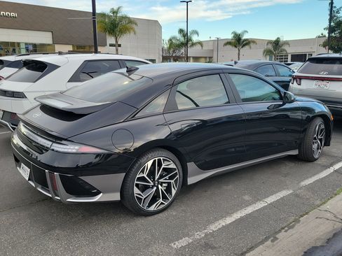 Certified 2024 Hyundai Ioniq 6 SEL image 3