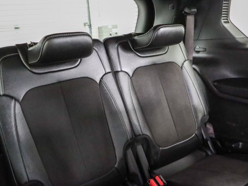 Used 2023 Jeep Grand Cherokee L Laredo AWD/4WD image 30
