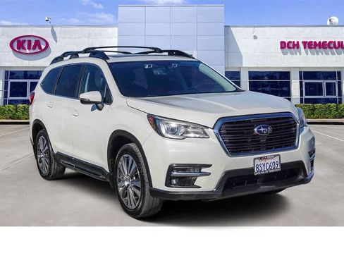 Used 2021 Subaru Ascent Limited w/ Technology Package image 3
