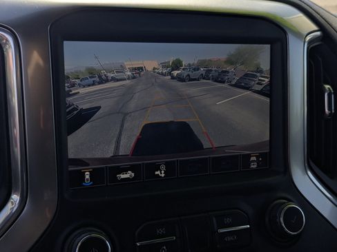Used 2021 Chevrolet Silverado 1500 LT Trail Boss w/ Convenience Package II AWD/4WD image 13