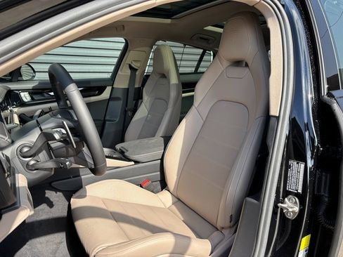 New 2026 Porsche Panamera 4 image 5