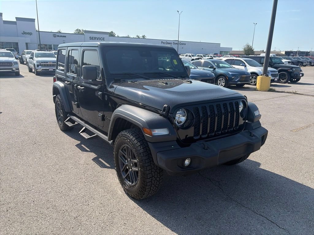 Used 2024 Jeep Wrangler Unlimited Sport AWD/4WD image 8