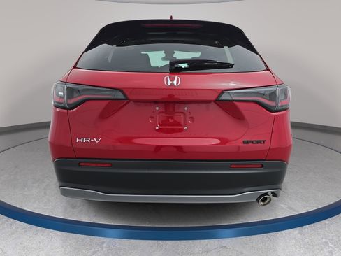 Certified 2025 Honda HR-V Sport image 6