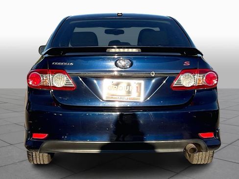 Used 2011 Toyota Corolla S image 4