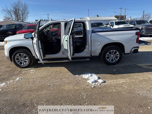 Used 2022 Chevrolet Silverado 1500 LTZ image 31