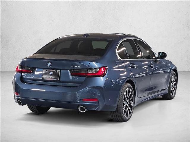 Used 2026 BMW 330i Sedan w/ Premium Package RWD image 5