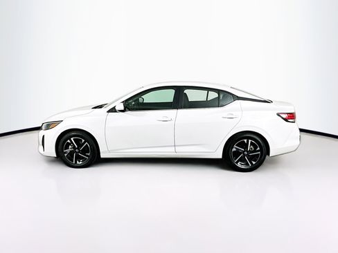 Used 2024 Nissan Sentra SV image 4