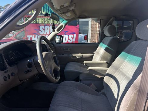 Used 2002 Toyota Tundra SR5 image 8
