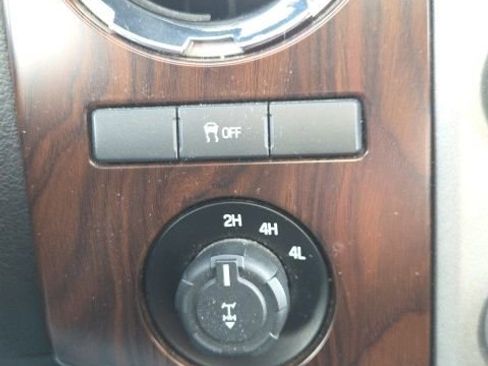 Used 2014 Ford F350 Lariat w/ Lariat Ultimate Package image 41