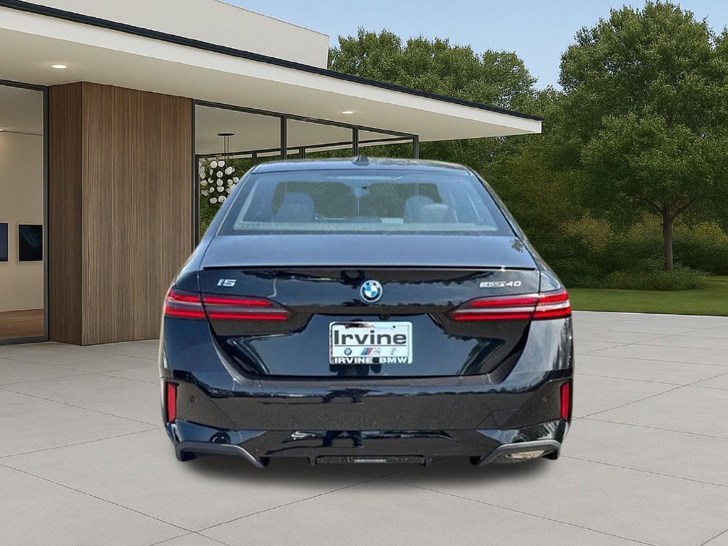 Used 2027 BMW i5 eDrive40 w/ M Sport Package RWD image 10