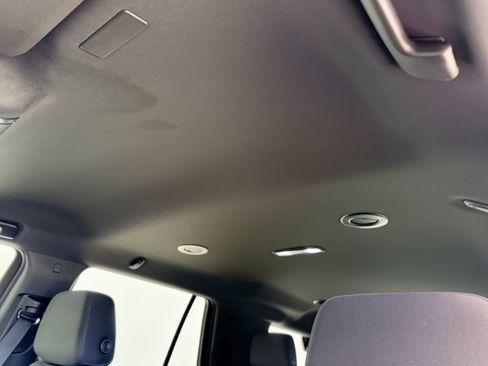 Certified 2025 Chevrolet Tahoe LS RWD image 27
