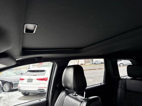 Used 2018 Jeep Grand Cherokee Altitude image 58