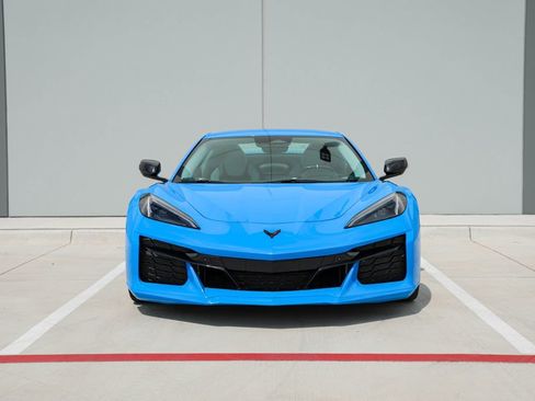 Used 2025 Chevrolet Corvette Z06 w/ Battery Protection Package image 3