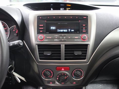 Used 2010 Subaru Impreza 2.5i Premium image 15