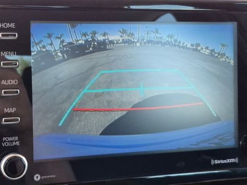 Used 2021 Toyota Corolla LE image 13