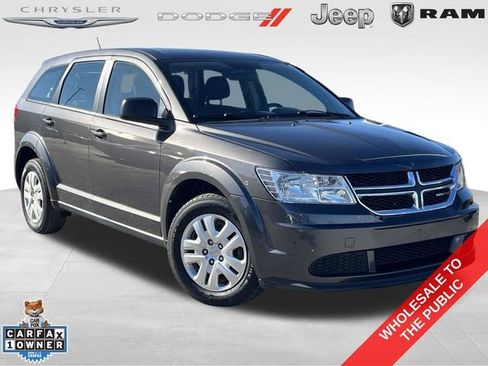 Used 2015 Dodge Journey American Value Package w/ Flexible Seating Group image 1