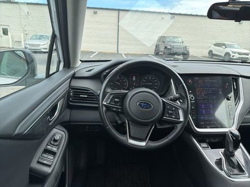Used 2022 Subaru Outback Premium AWD/4WD image 11