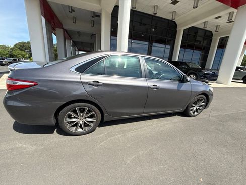 Used 2015 Toyota Camry XSE FWD image 8