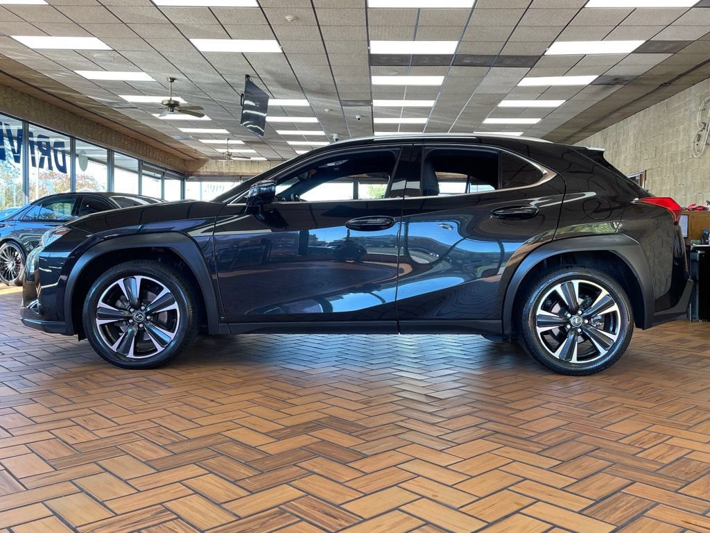 Used 2021 Lexus UX 200 FWD image 5
