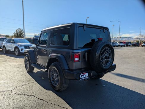Used 2024 Jeep Wrangler Sport S image 5