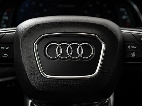 Used 2018 Audi Q7 3.0T Prestige w/ Prestige Package image 33