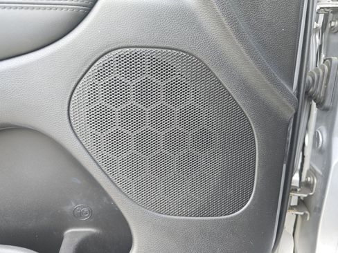 Used 2018 Jeep Grand Cherokee Altitude image 26