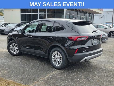 Used 2025 Ford Escape Active AWD/4WD image 4